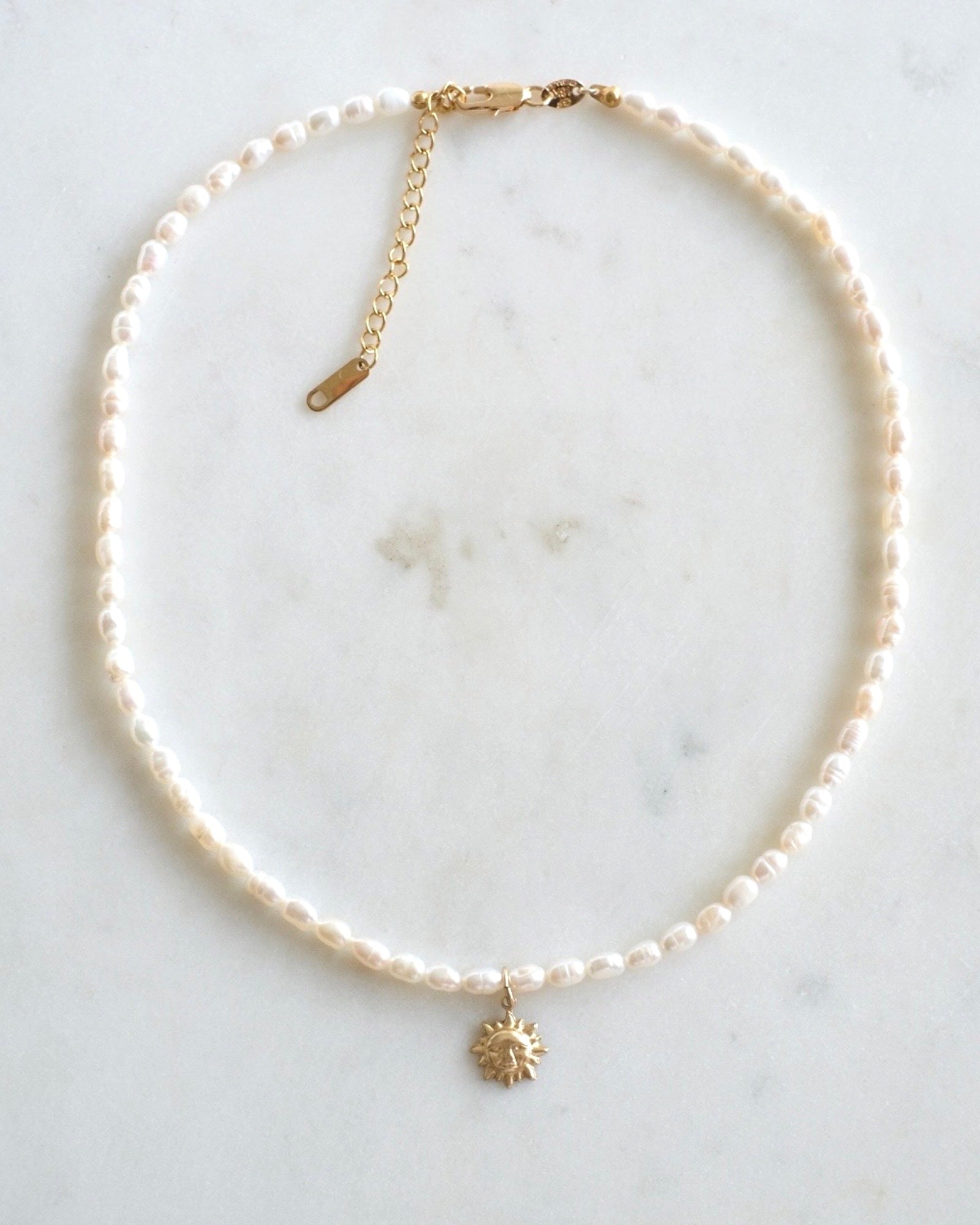 Pearl strand necklace