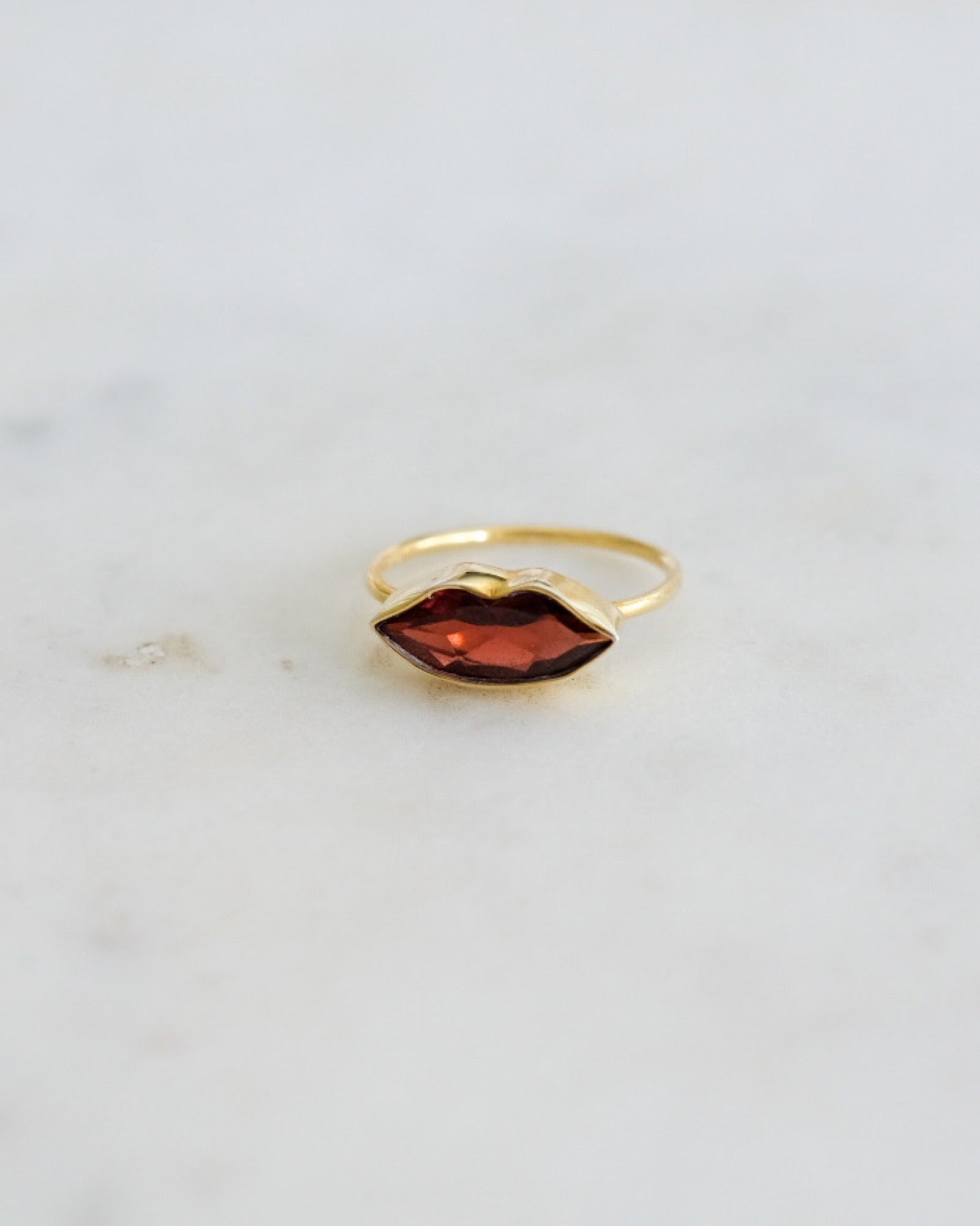 Garnet Kiss Ring