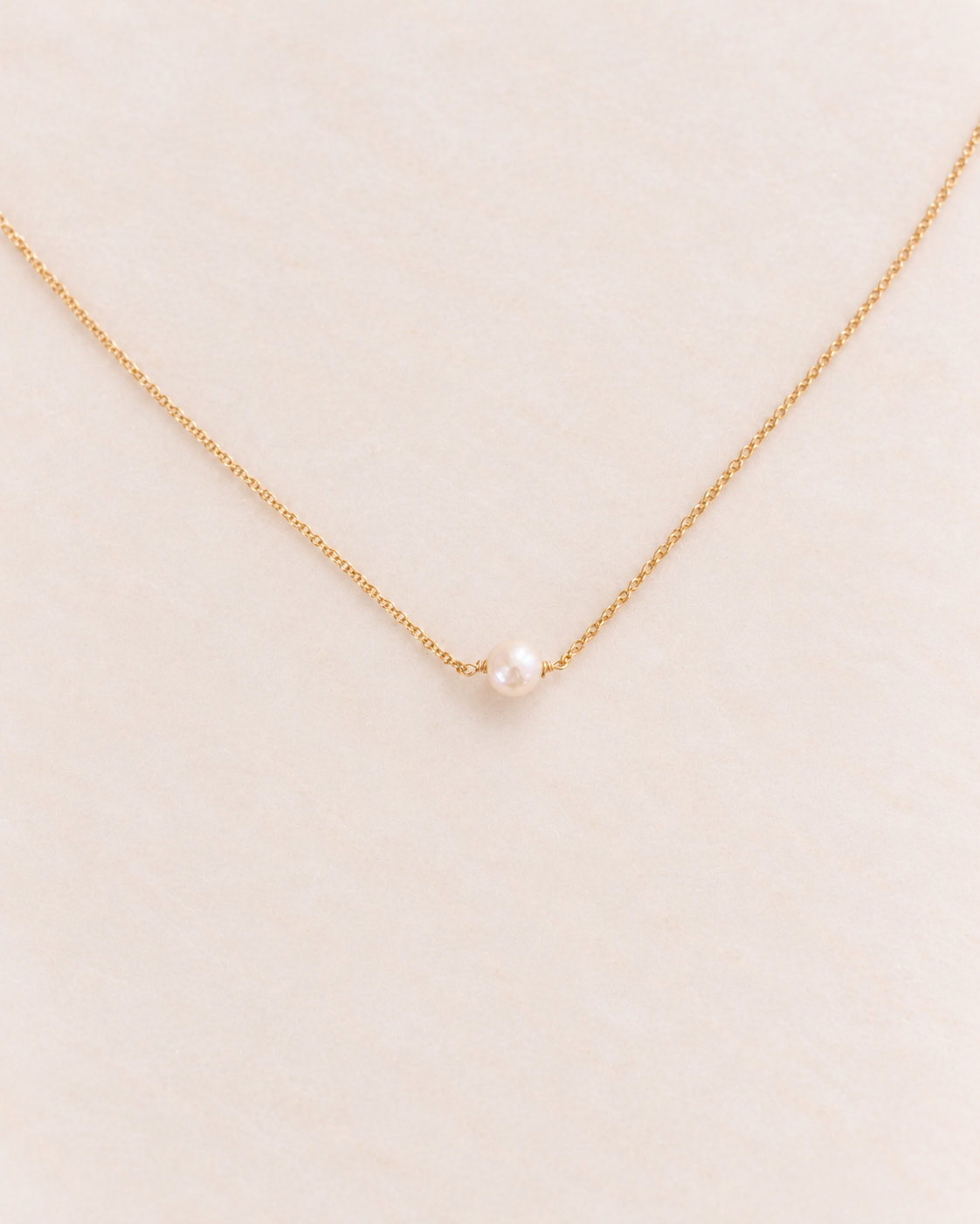 Petite Pearl Simple Necklace