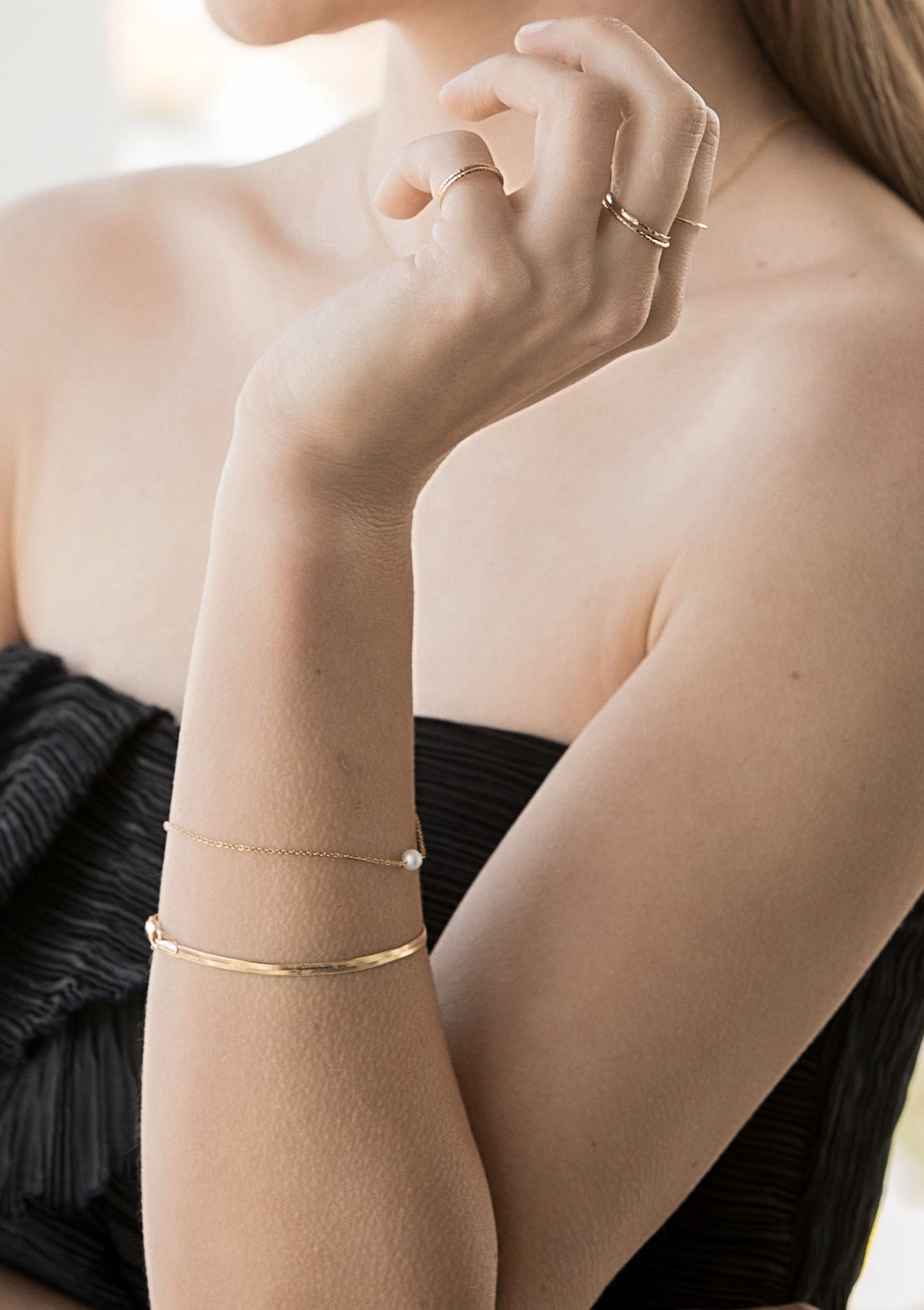 Petite Pearl Simple Bracelet ERIJEWELRY