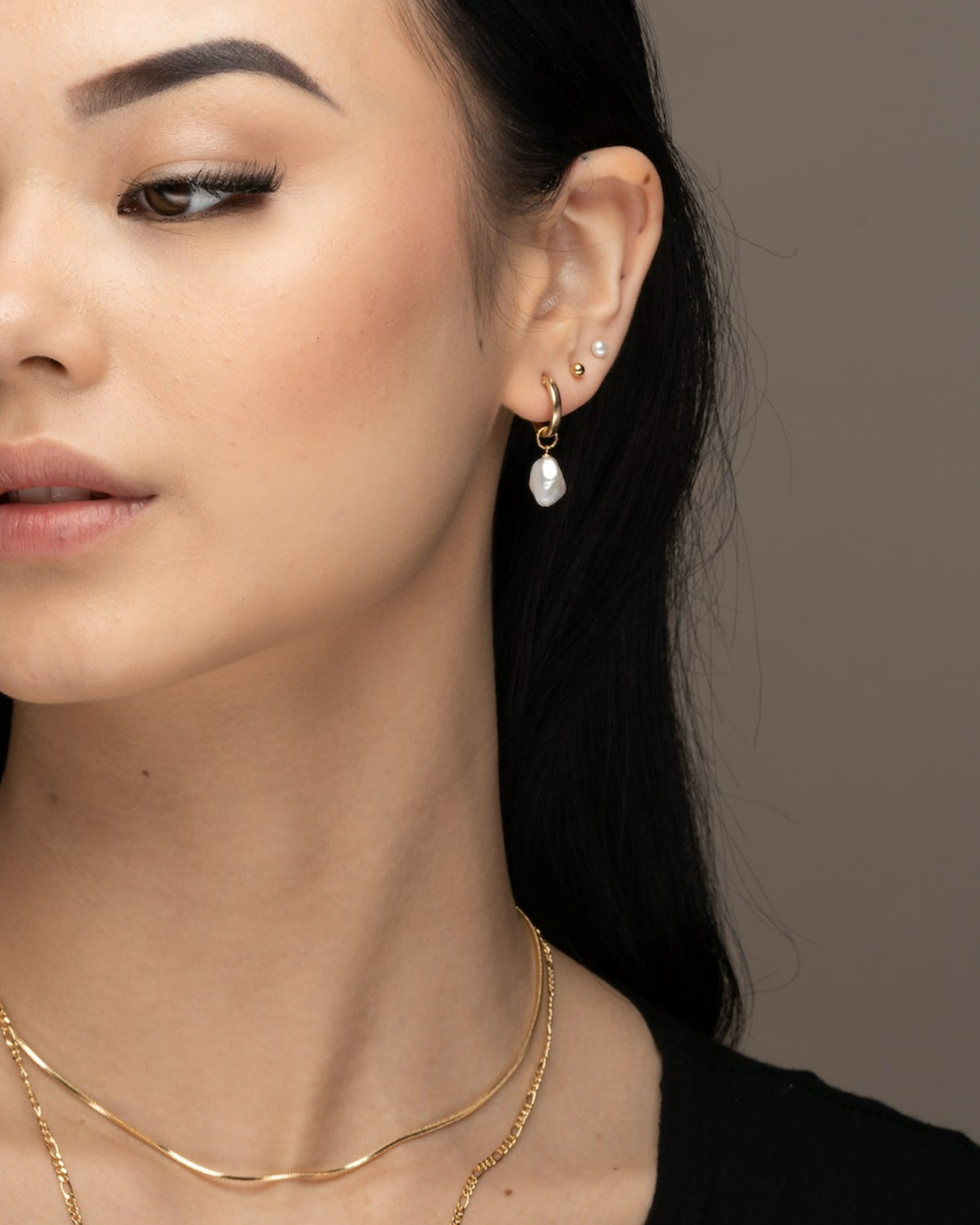 Keshi Pearl Huggie Hoop Earrings ERIJEWELRY
