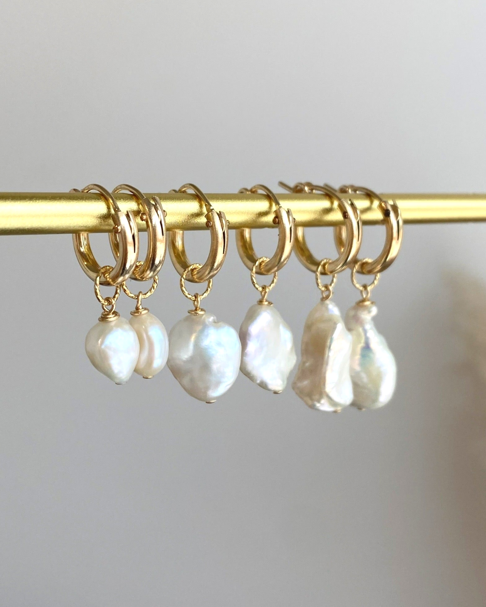 Keshi Pearl Huggie Hoop Earrings ERIJEWELRY