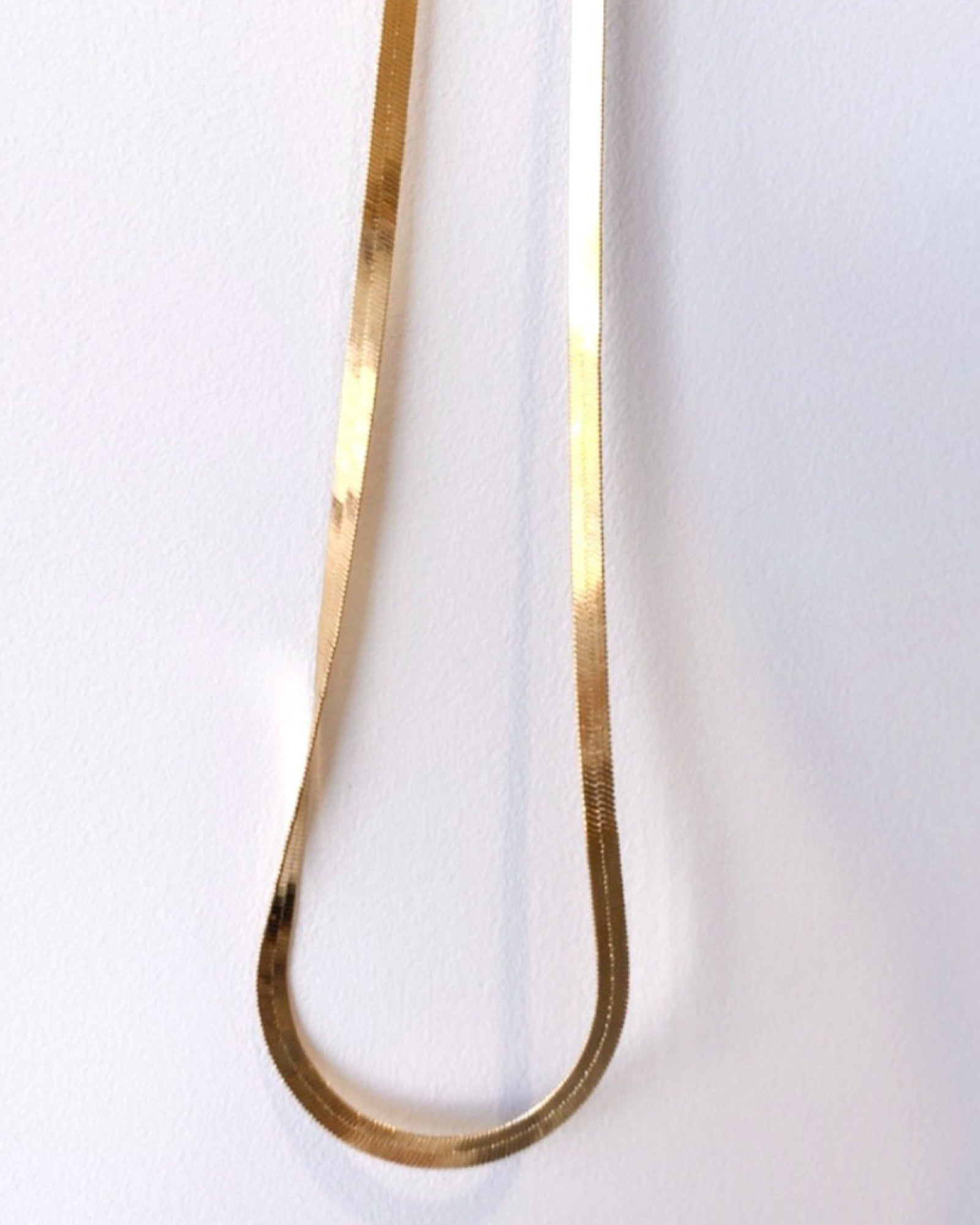 Agnes Herringbone Gold Necklace ERIJEWELRY