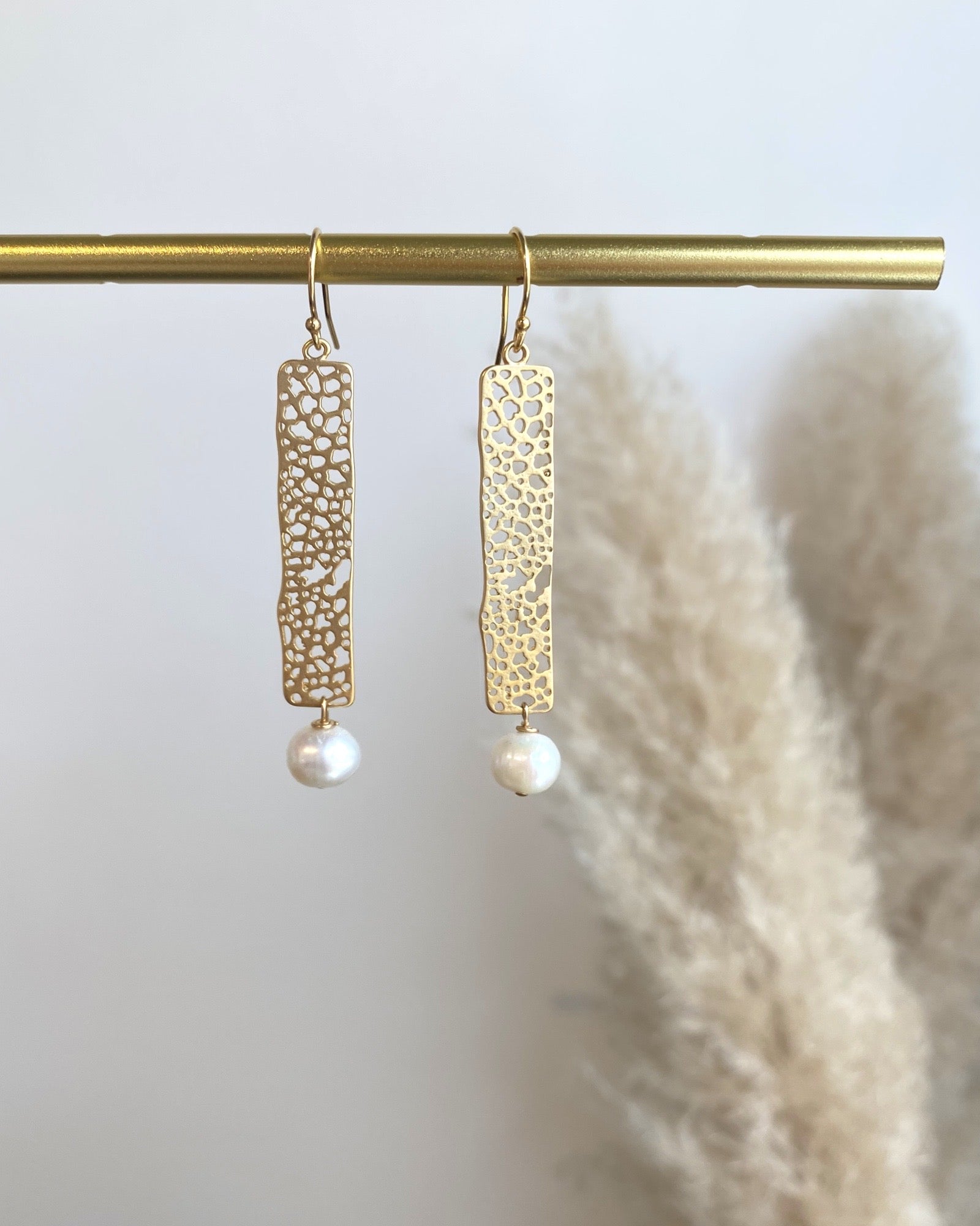 Pearl Bar Earrings ERIJEWELRY