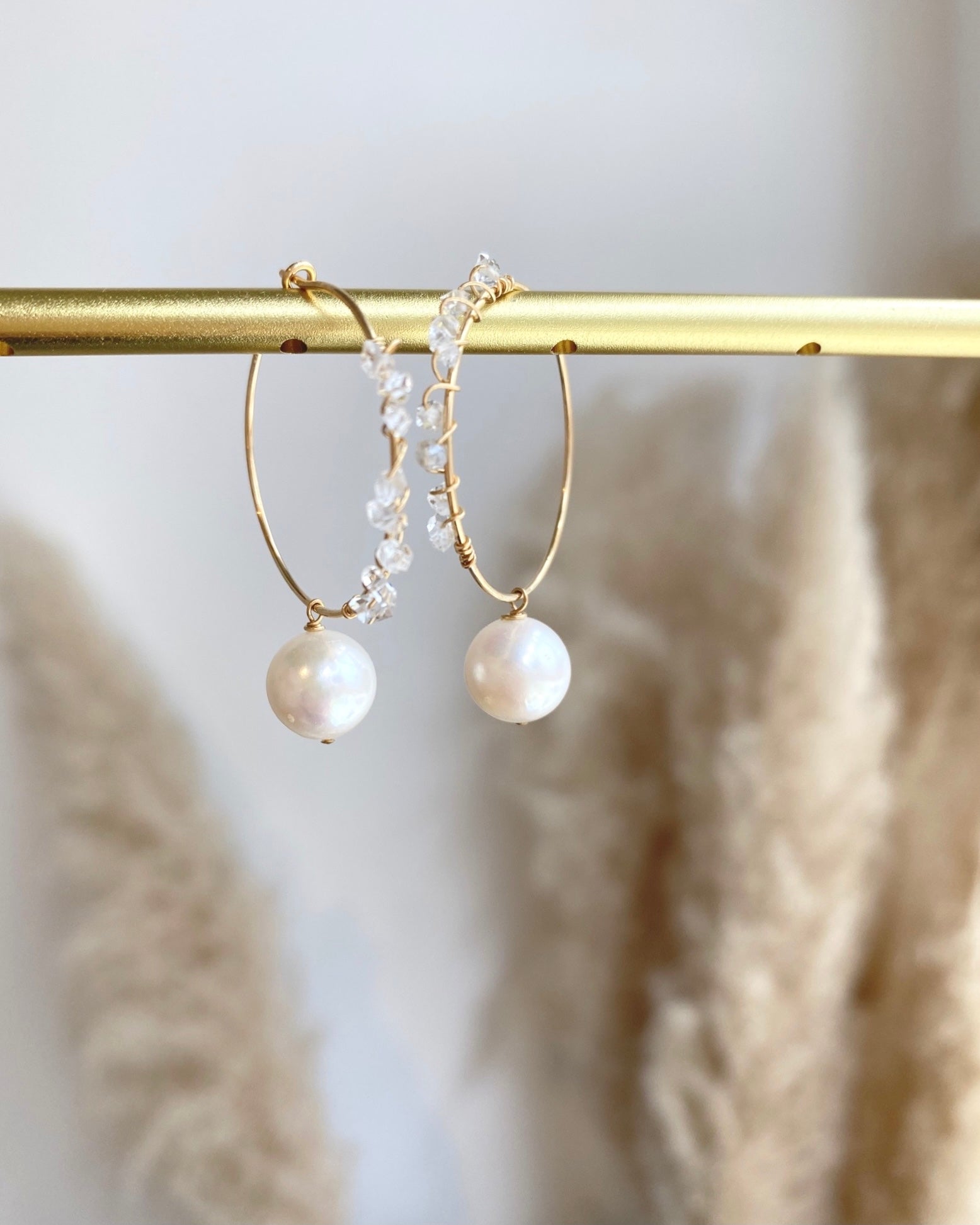 Elly Pearl Hoop Earrings ERIJEWELRY