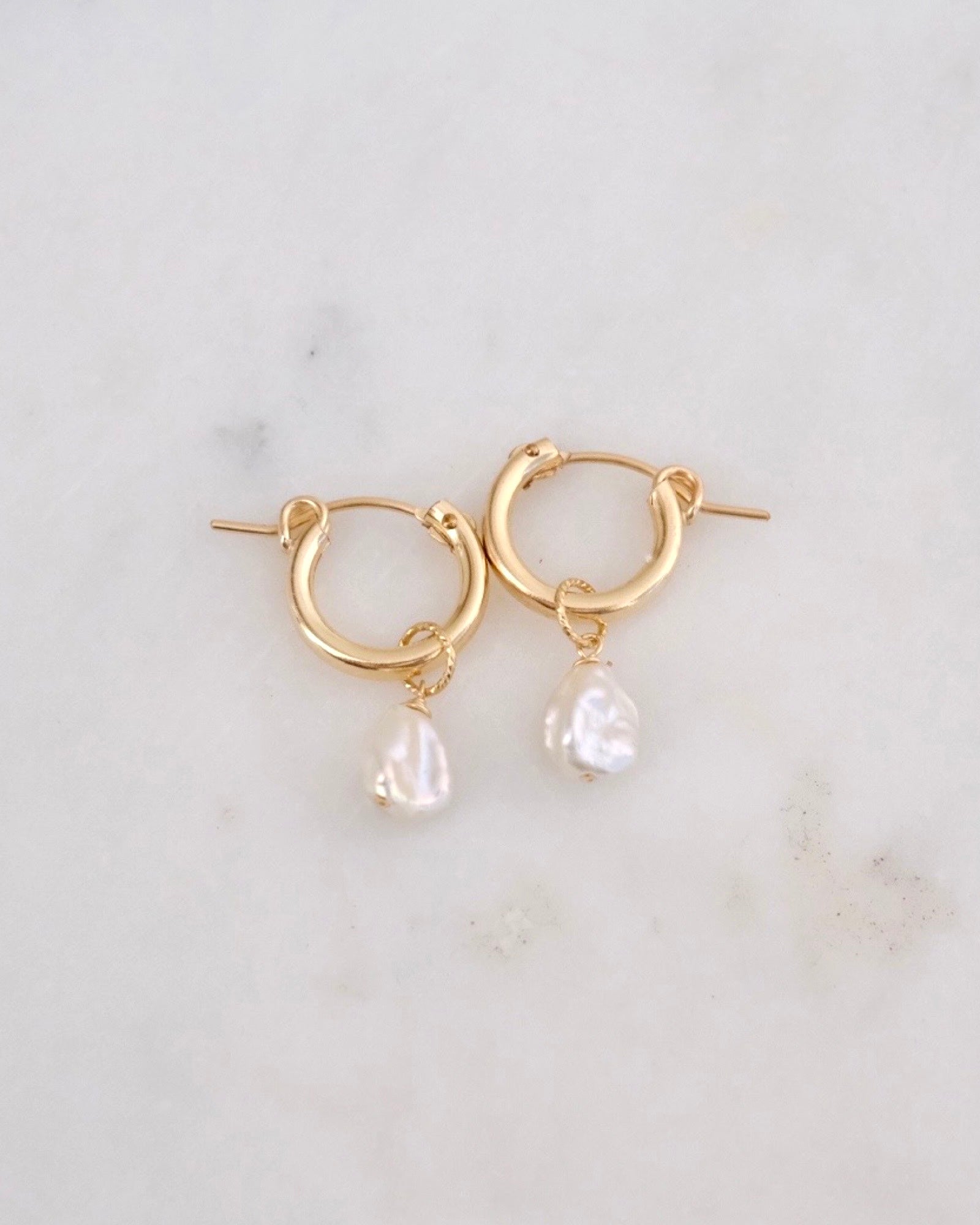Petite Keshi Huggie Hoops ERIJEWELRY