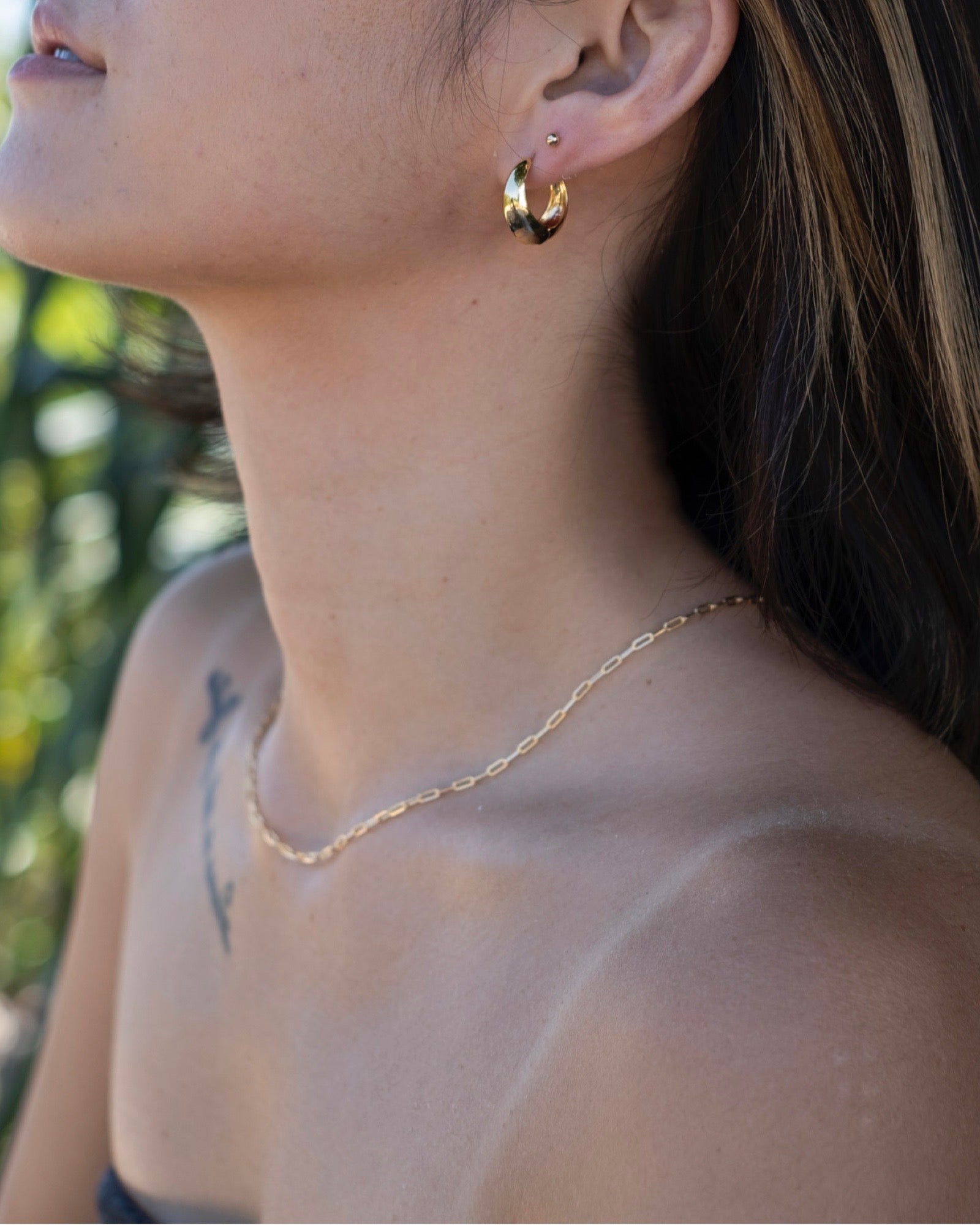 18K gold filled necklace with a model