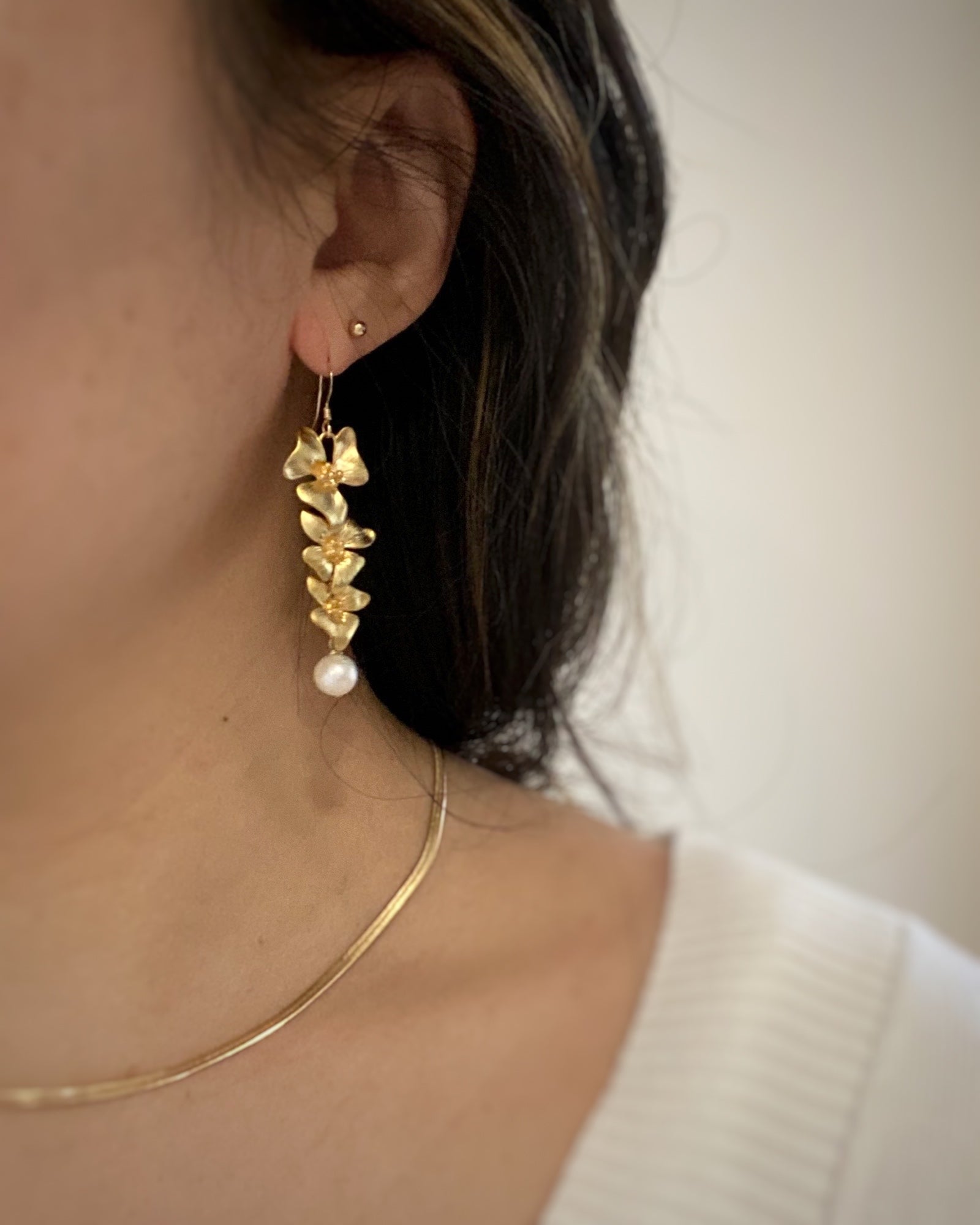 Floral Pearl Gorgeous Earrings ERIJEWELRY