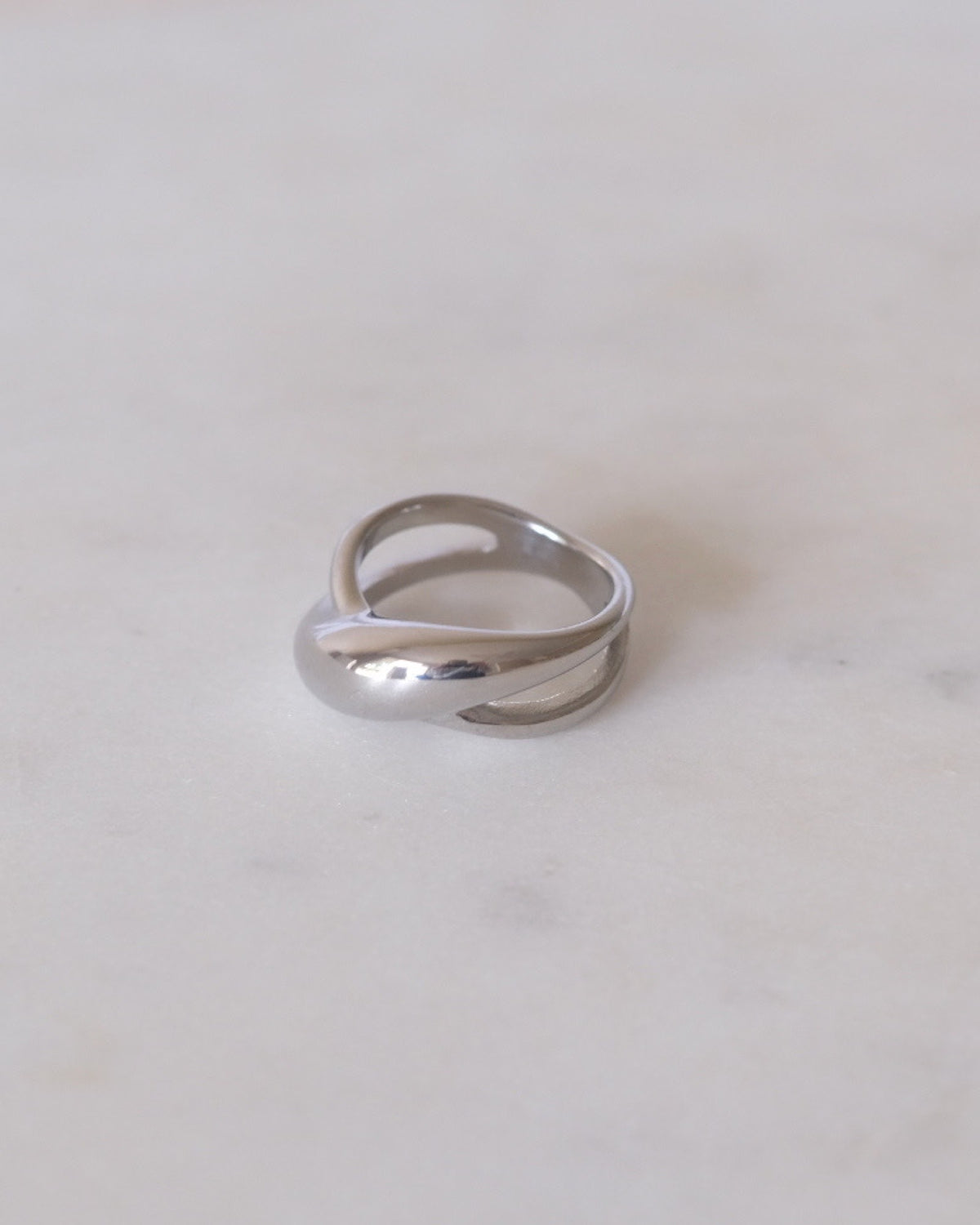 Cleo ring
