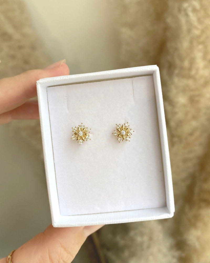 14K Solid Gold Snowflake Stud Earrings - ERIJEWELRY