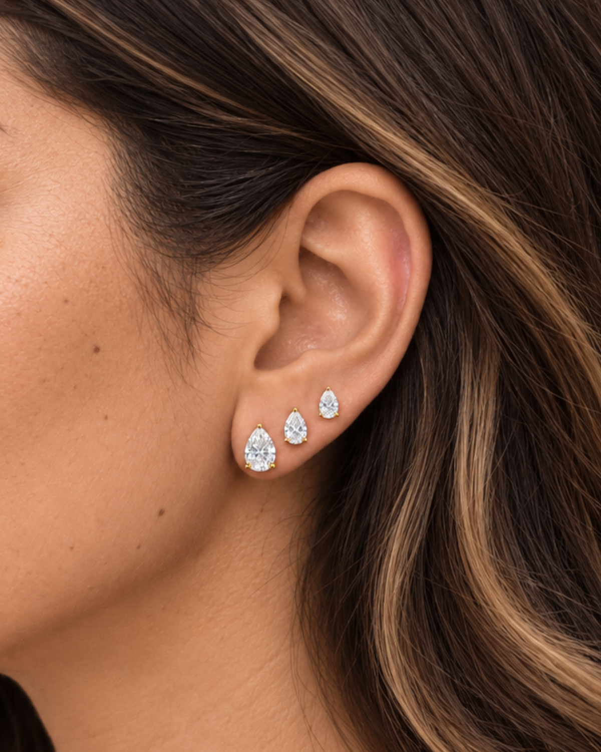 Drop stud earrings