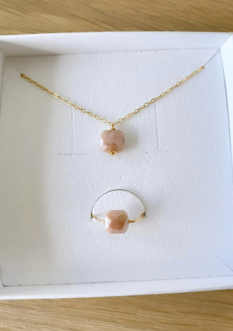 Chocolate Moonstone One Point Necklace