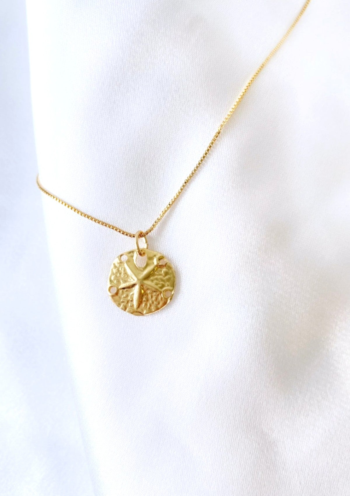 Starfish Charm Necklace ERIJEWELRY