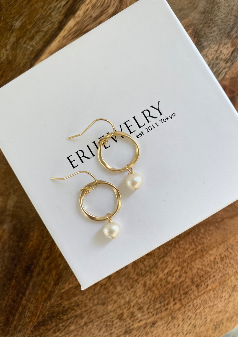 Pearl Round Original Earrings