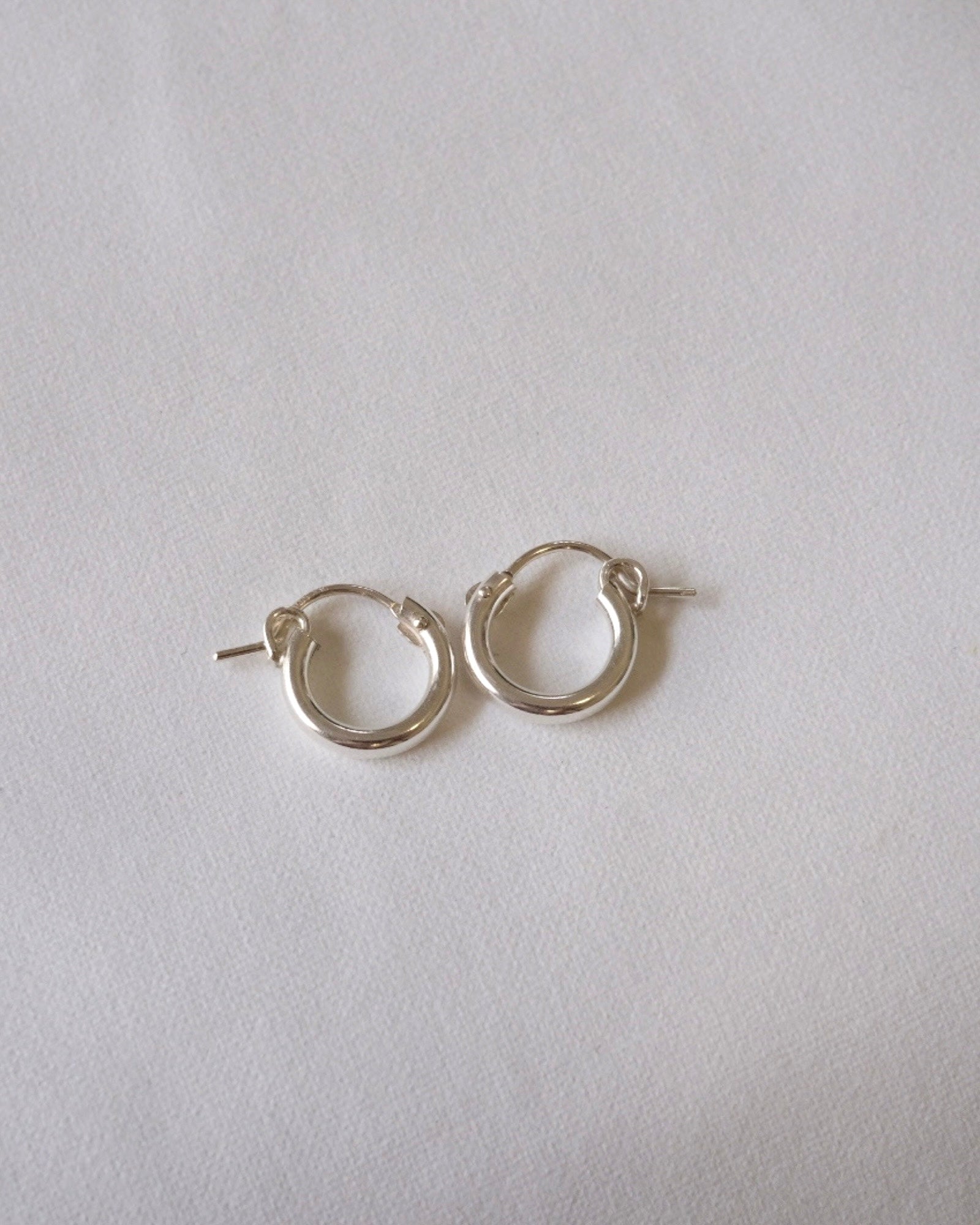 Huggie hoops (Silver) ERIJEWELRY